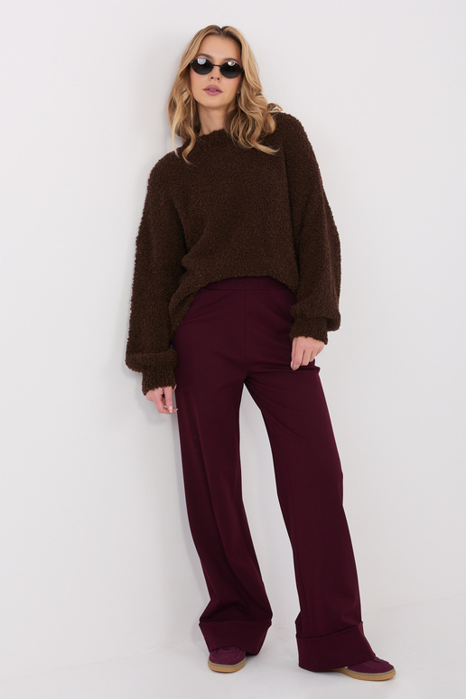 Tumedat pruunid kampsun