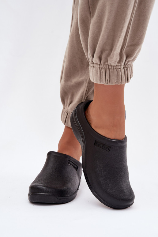 Kerged rannaplätud Sussid   Must Parissa