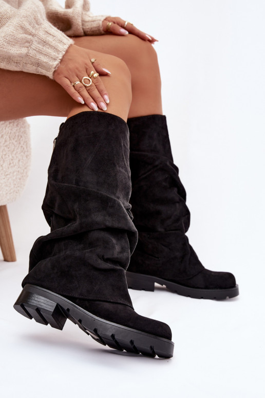 Naiste pika säärega saapad  kortsus tallaga Must Ilvessa