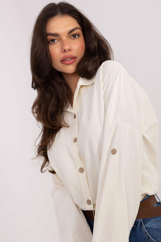 Hele liivakarva triiksärk