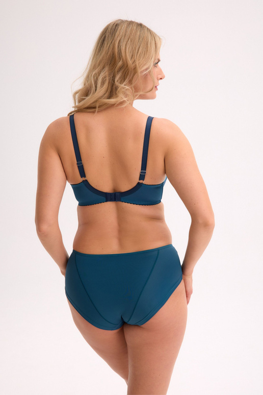  Poolpehme rinnahoidja 221772 Gaia 