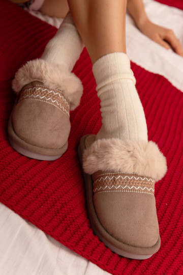 Khaki värvi Devianne naiste sussid karvaga ja tikandiga