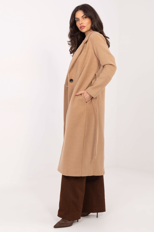 Kaamelivärvi mantel