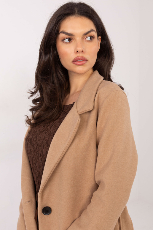 Kaamelivärvi mantel