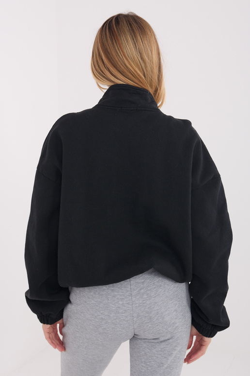 Sinine pikkade varrukatega must jakk