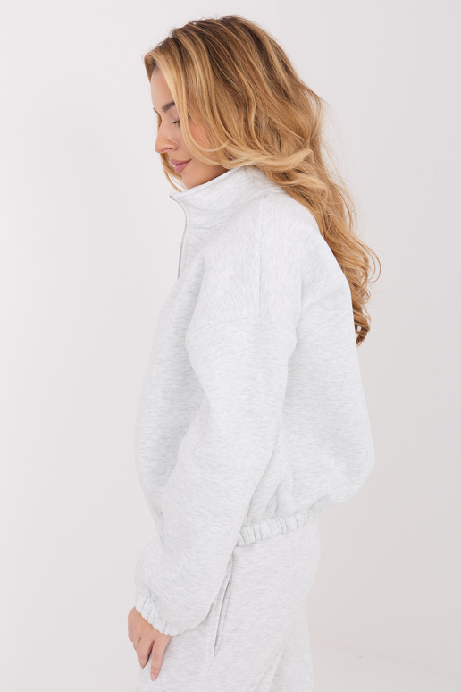 Hall kapuutsiga sviiter