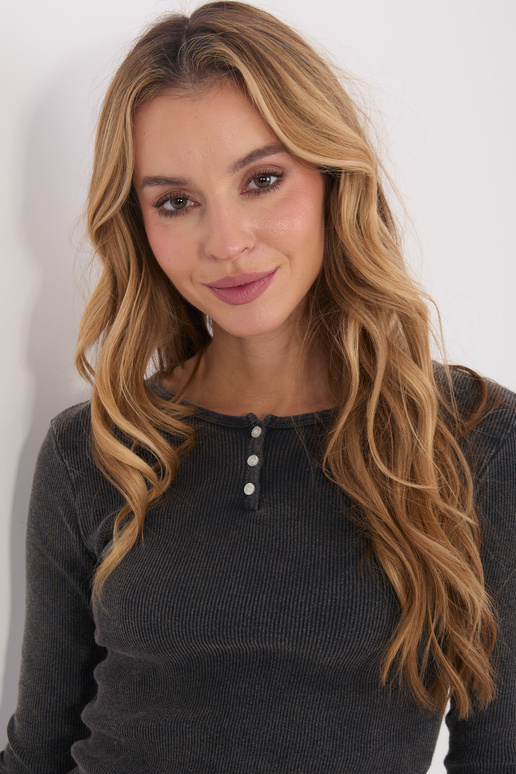 Pluus grafiithalli värvusega