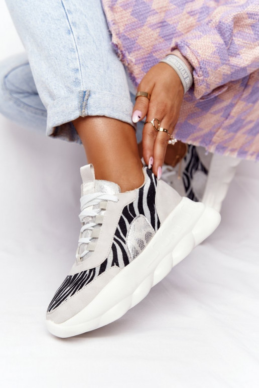  Sportliku stiiliga jalanõud platvormiga Lu Boo Halli värvi