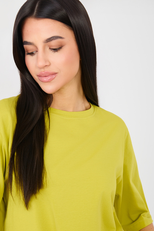 Laimiroheline lõhikuga T-särk