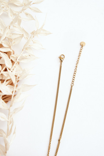 Kaelatu valgete õitega Kuldset värvi 2