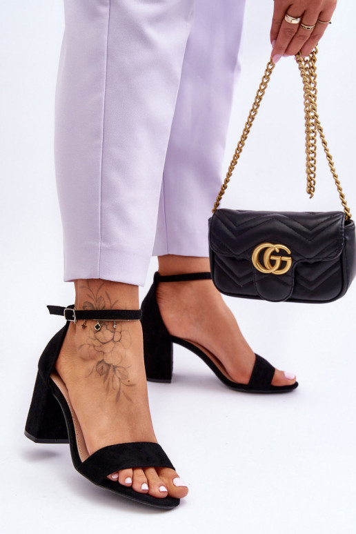 seemisnakhsed sandaalid kõrge jämeda kontsaga Must Madame