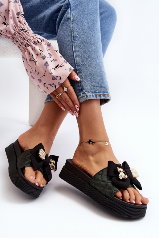  Sussid lipsukesega i m Must Katterina