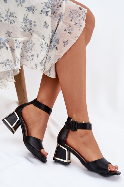 Naistesandaalid Must Zennia