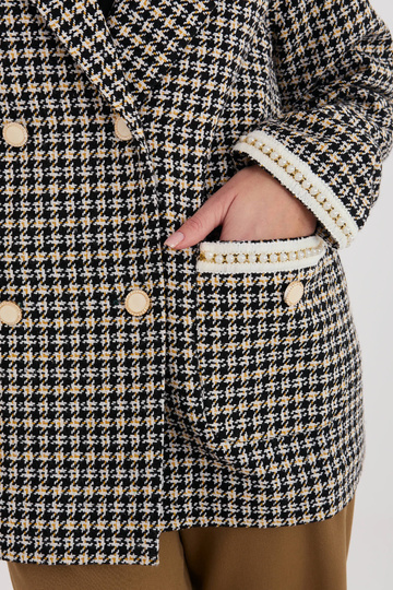 Must-kollane bleiser 2