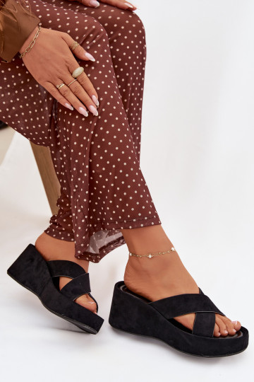 naiste plätud  Z u Must Calorine