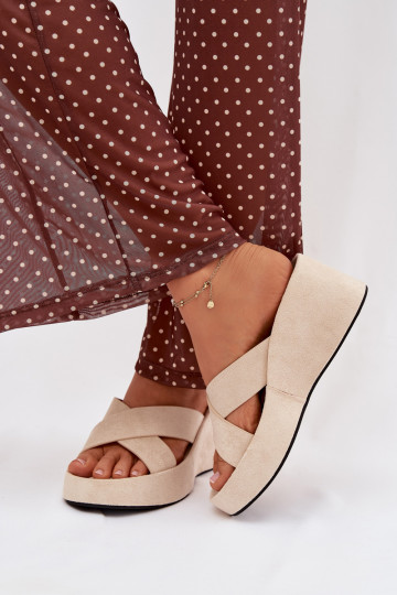 naiste plätud  Z u beeži värvi Calorine 2