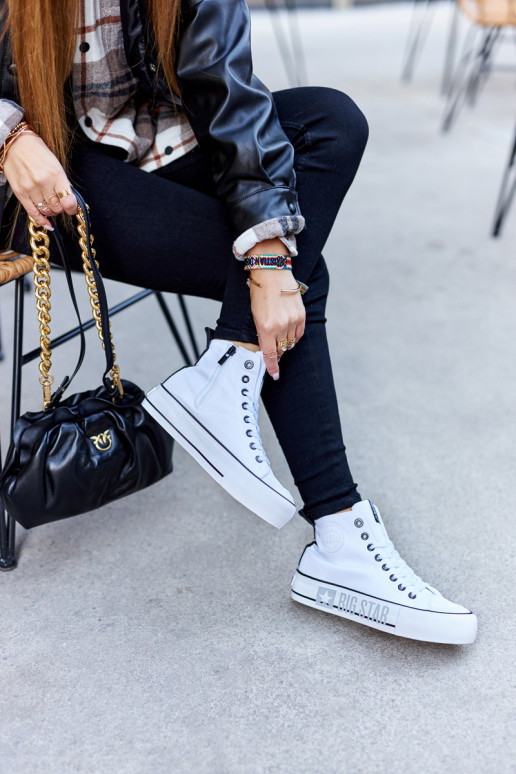 Naiste vabaajajalatsid tallaga Big Star II274014 valget värvi