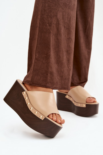 naiste plätud  neetidega beeži värvi Mareline 2