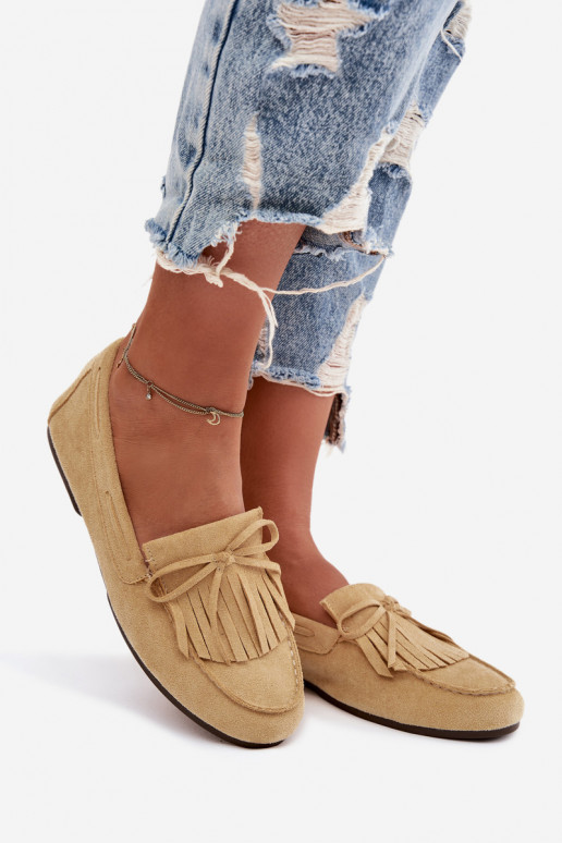 Naistelised mokasiinid kutidega kollases Janelisse