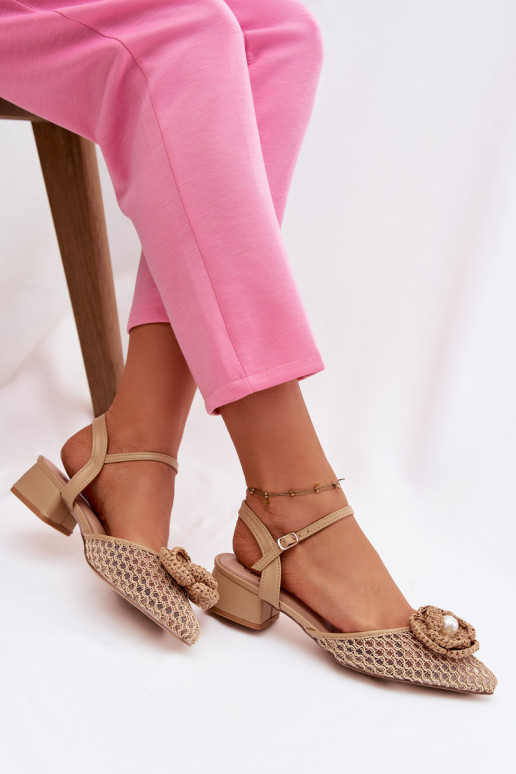 Naistesandaalid   Detalem beeži värvi Vionessa