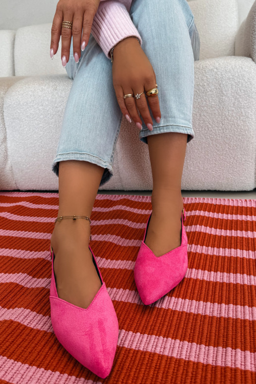 Baleriinad  owe Tumeroosad värvi Palerra