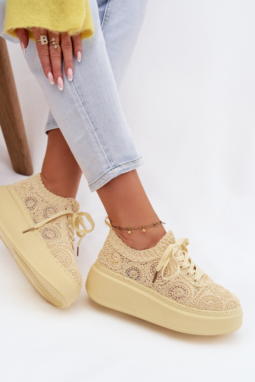 Szydełkowe Spordijalatsid  platvormiga Kollased Evalora