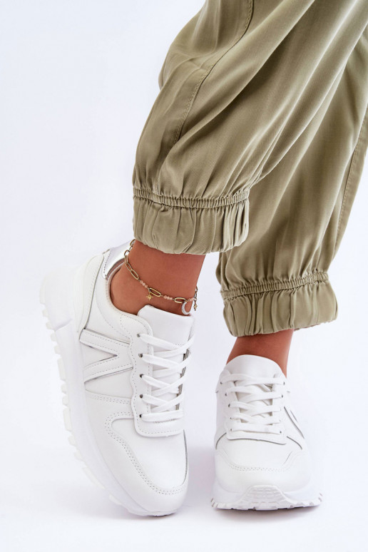    spordijalatsid valget värvi Kabama