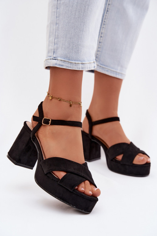 Naistesandaalid Must Janelia