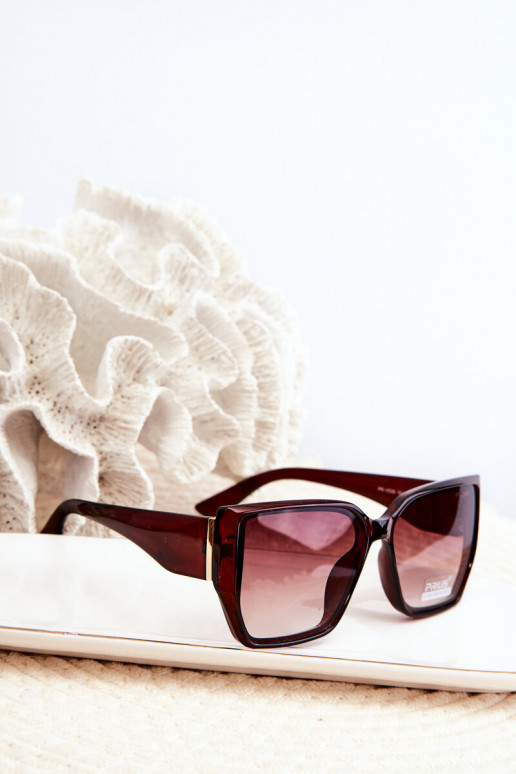   Z Filtrem UV tumepruuni värvi