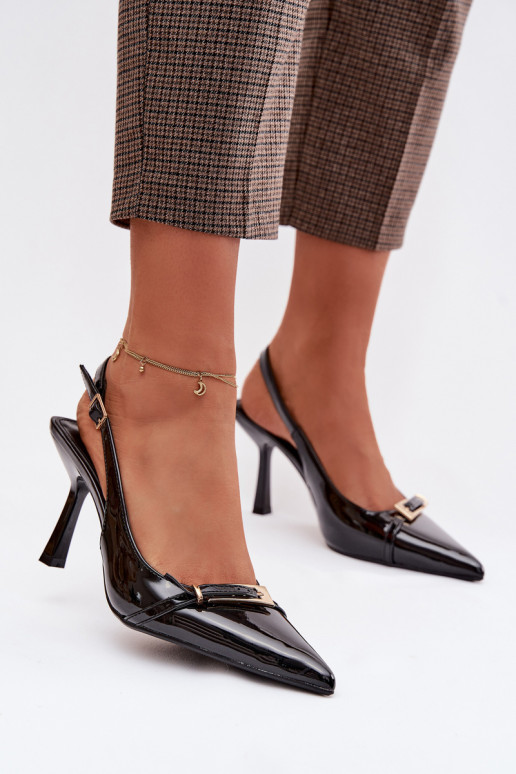 Lakitud sandaalid kõrge jämeda kontsaga  Must Bellivra