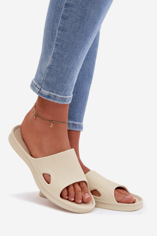  naiste plätud beeži värvi Juniria