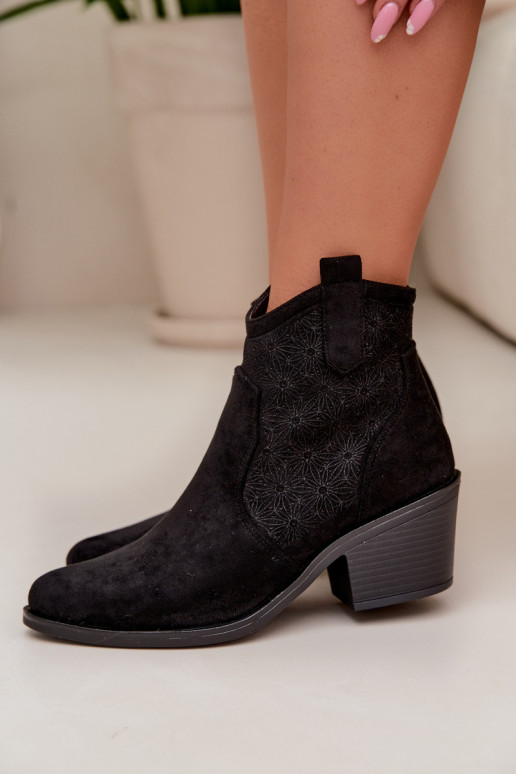 Saapad  kõrge jämeda kontsaga S.Barski HY61-8013 Must