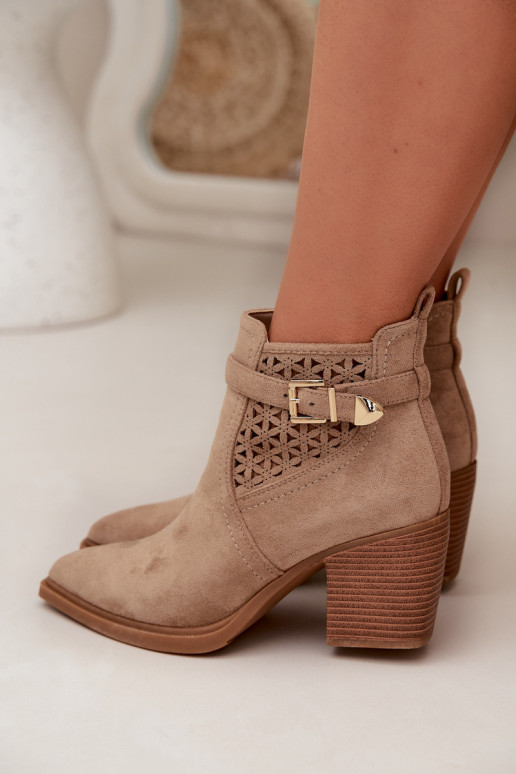  Naiste poolsaapad m  I Złotą neetide ja pandlaga beeži värvi Deloriah