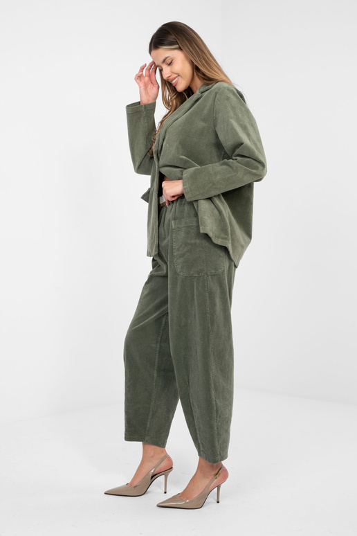 Khaki värvi püksid