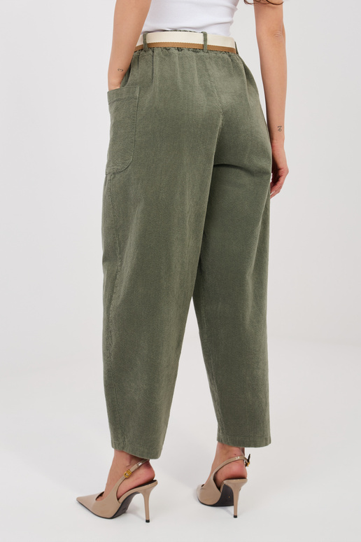 Khaki värvi püksid
