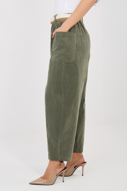 Khaki värvi püksid