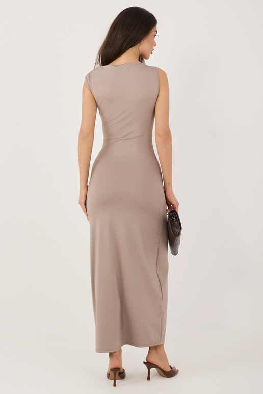 Sukienka-IT-SK-22392.21-ciemny bezowy