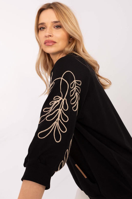 Must blouse