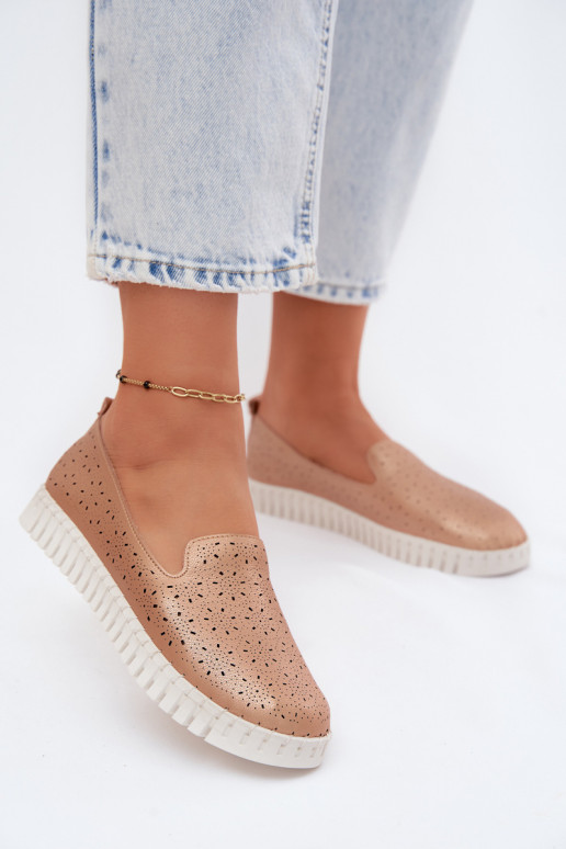Slip-on kingad perforatsioonielementidega šampanja Salty