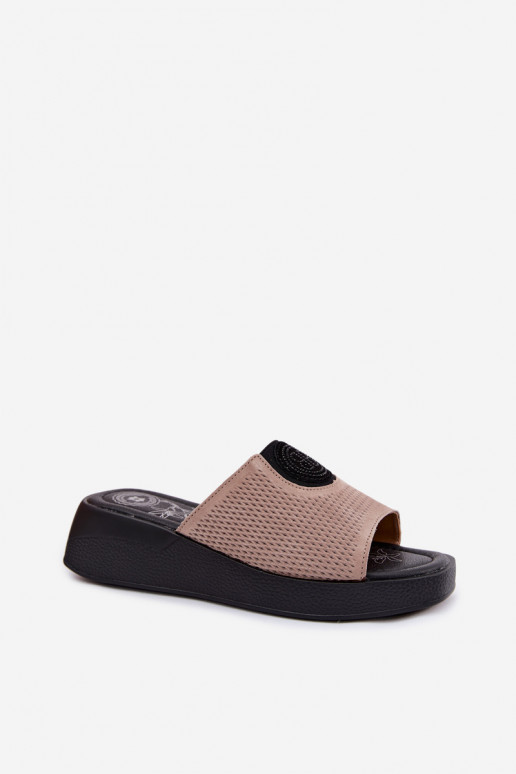 Kreemjad faux suede naiste sussid Fablee