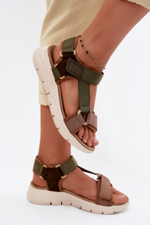 Rohelised naiste sandaalid spordistiilis Artiker 58C1232