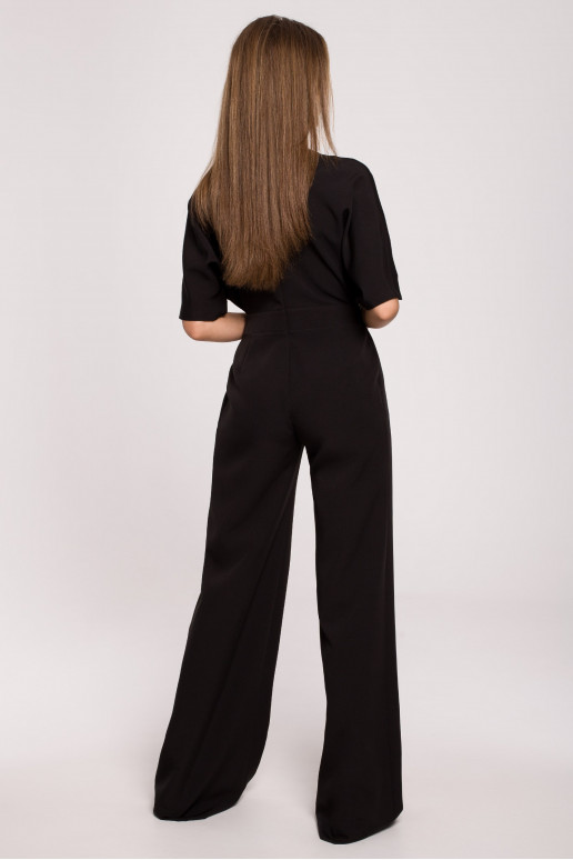 Lai lõikega jumpsuit V-kaelusega - must
