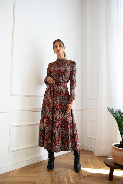 Maxi kleit asteegia mustriga - mudel 1