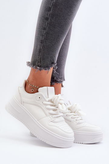 Valged platvormiga sneakers...