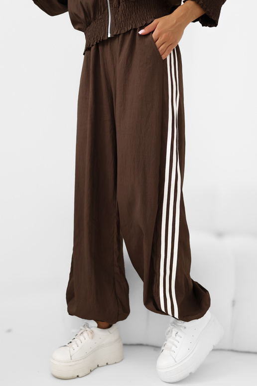 Pruun komplekt