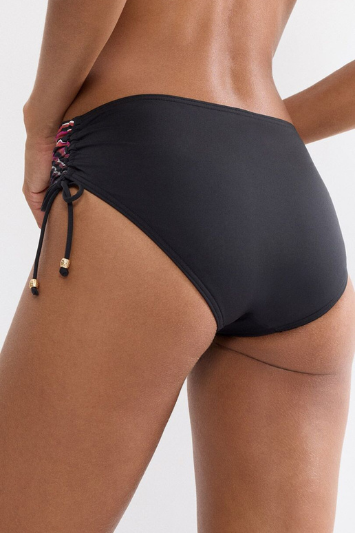 Triumph ujumispüksid
