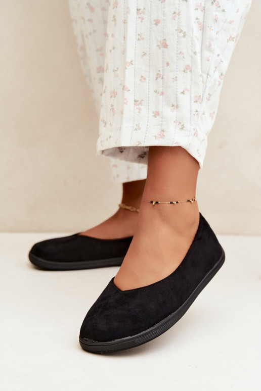 Baleriinad  Barefoot Must Hollin