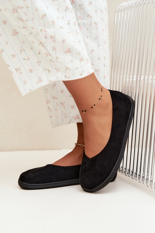 Baleriinad  Barefoot Must Hollin