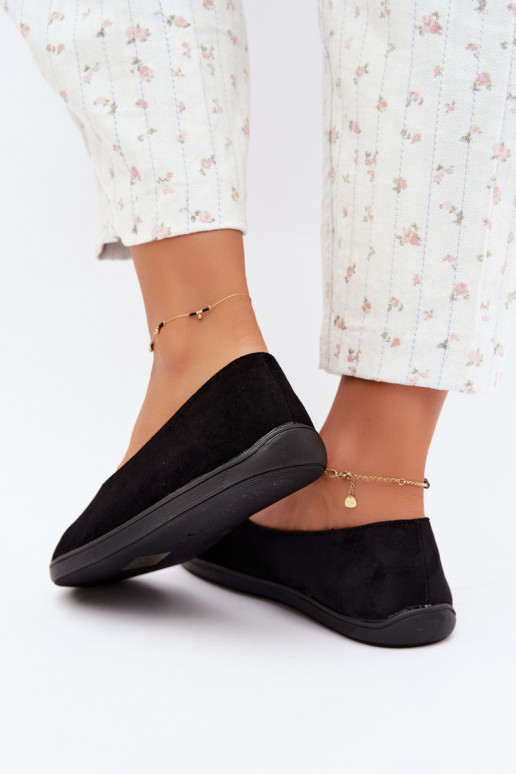 Baleriinad  Barefoot Must Hollin