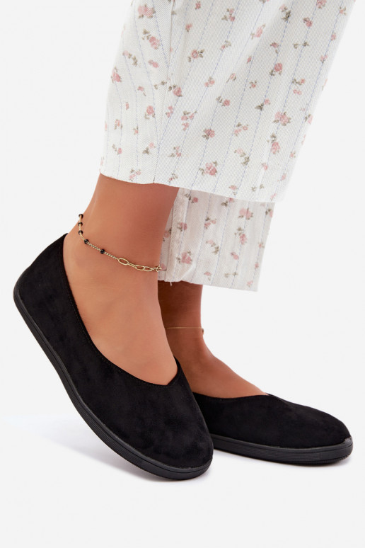 Baleriinad  Barefoot Must Hollin